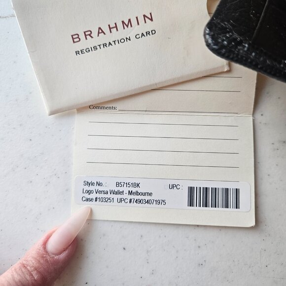 NWOT Brahmin Logo Versa Wallet Black Melbourne with Registration - Picture 4 of 6